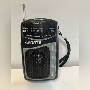 Vtg Street Beat AM FM Sports Radio PR-35 Portable Battery Powered TESTED WORKS
